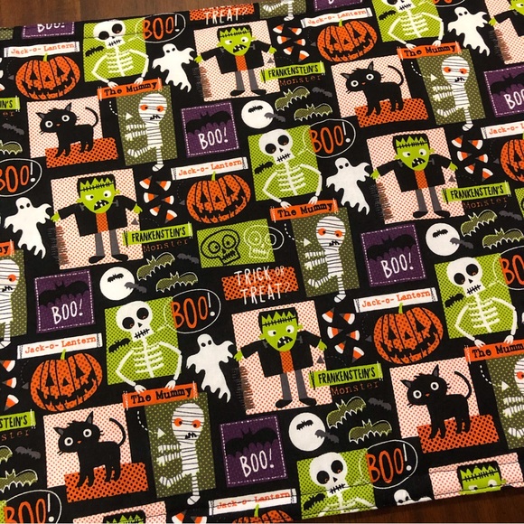 Hand Crafted Halloween Table Runner Reversible Insulated - Picture 6 of 6